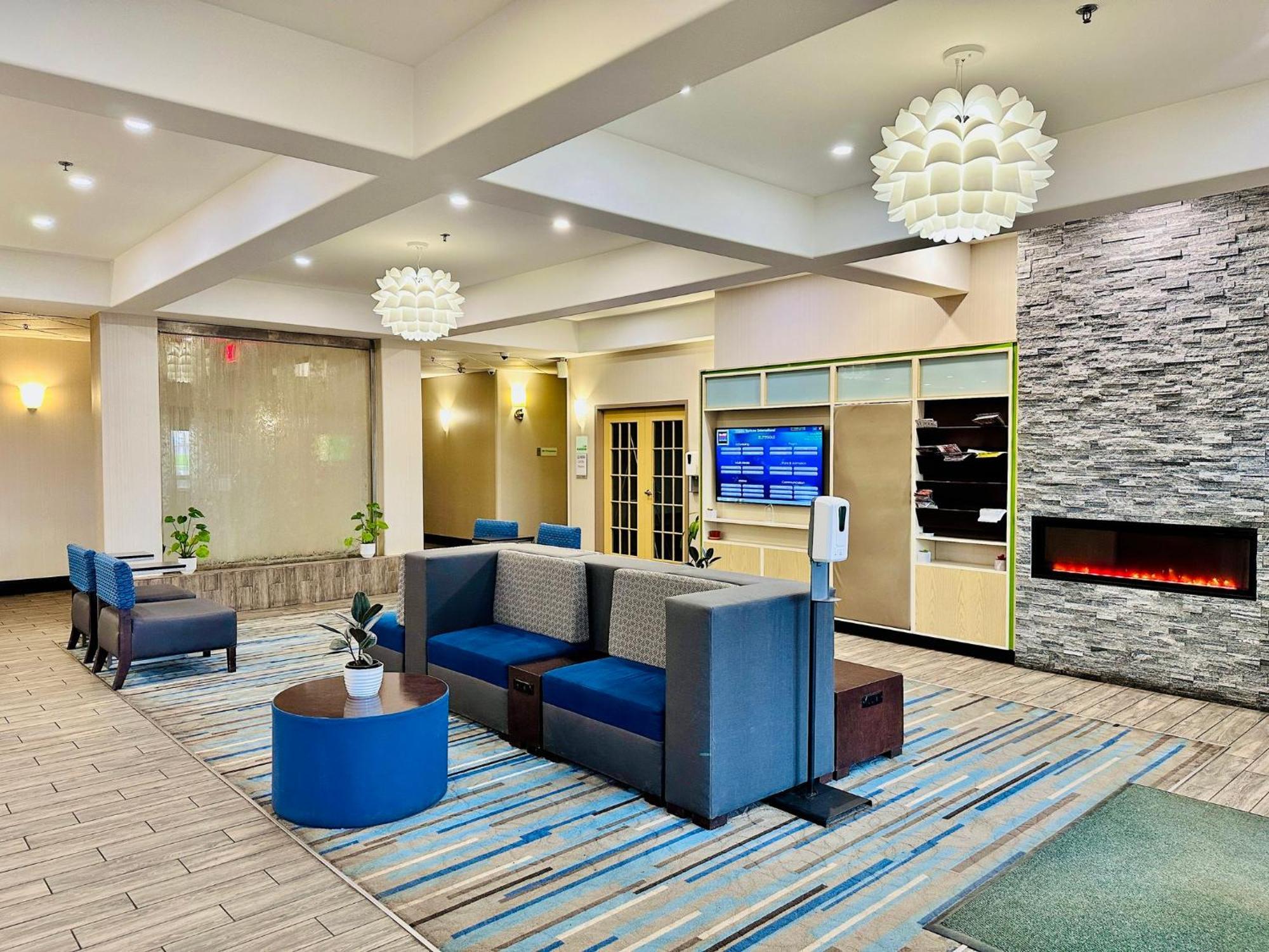 Holiday Inn Hotel & Suites Regina By Ihg Exterior foto